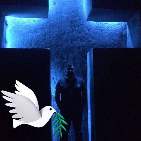 Meet your Posher, George - Picture 2 of 2